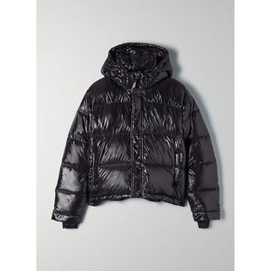 TnaTHE SUPER PUFF™ SHORTY